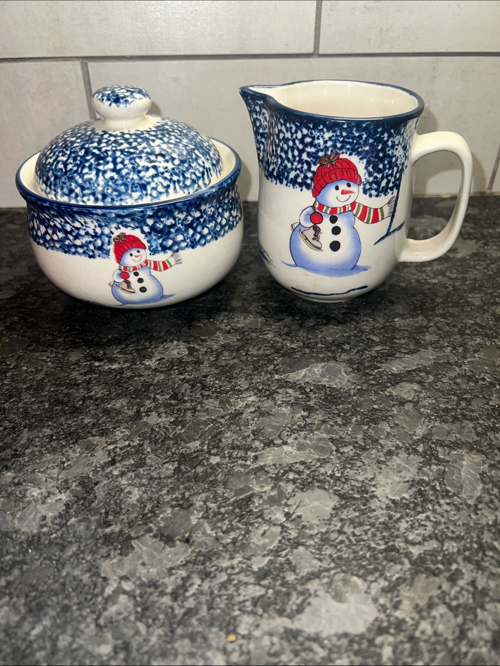 THOMSON POTTERY Snowman Ceramic Creamer and Sugar Set Blue and White Spongewear
